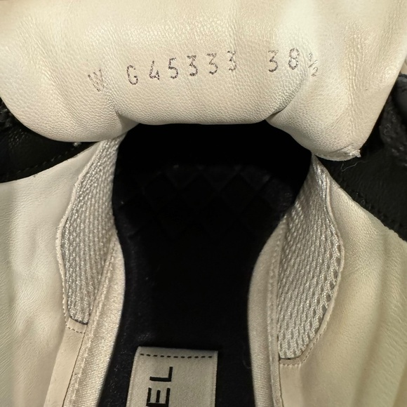 SOLD‼️Chanel Sneakers Black and White Leather 100% Authentic - Picture 13 of 16